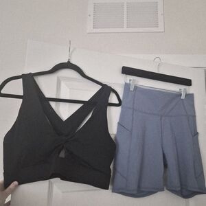 2 Piece Set Fabletics Women's Athletic Shorts in Blue And Black Bralette